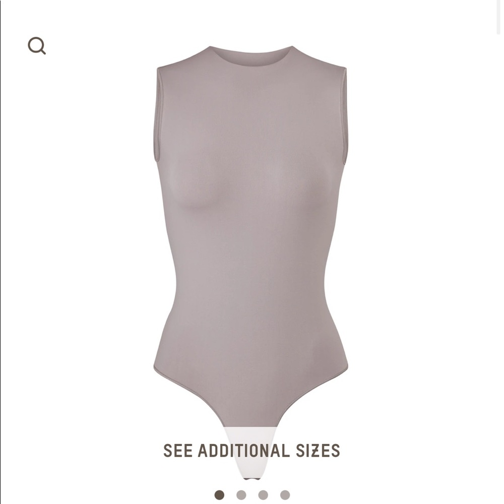 SKIMS ESSENTIAL BODYSUIT XXS/XS